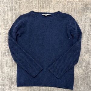 Women’s Navy Cashmere Sweater